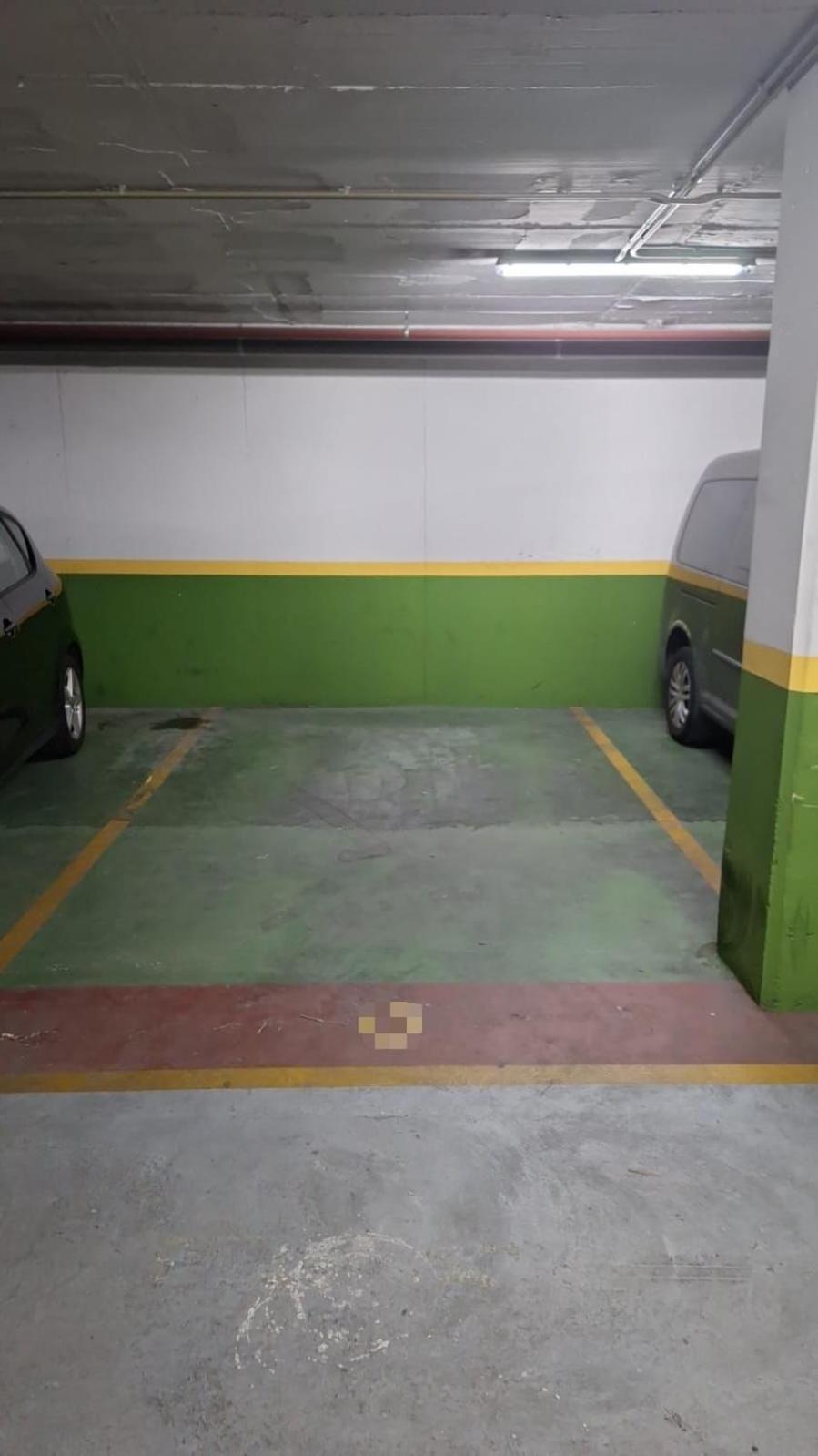 Piso Con Patio Privado Y Parking Nervion Sevilla Buitenkant foto
