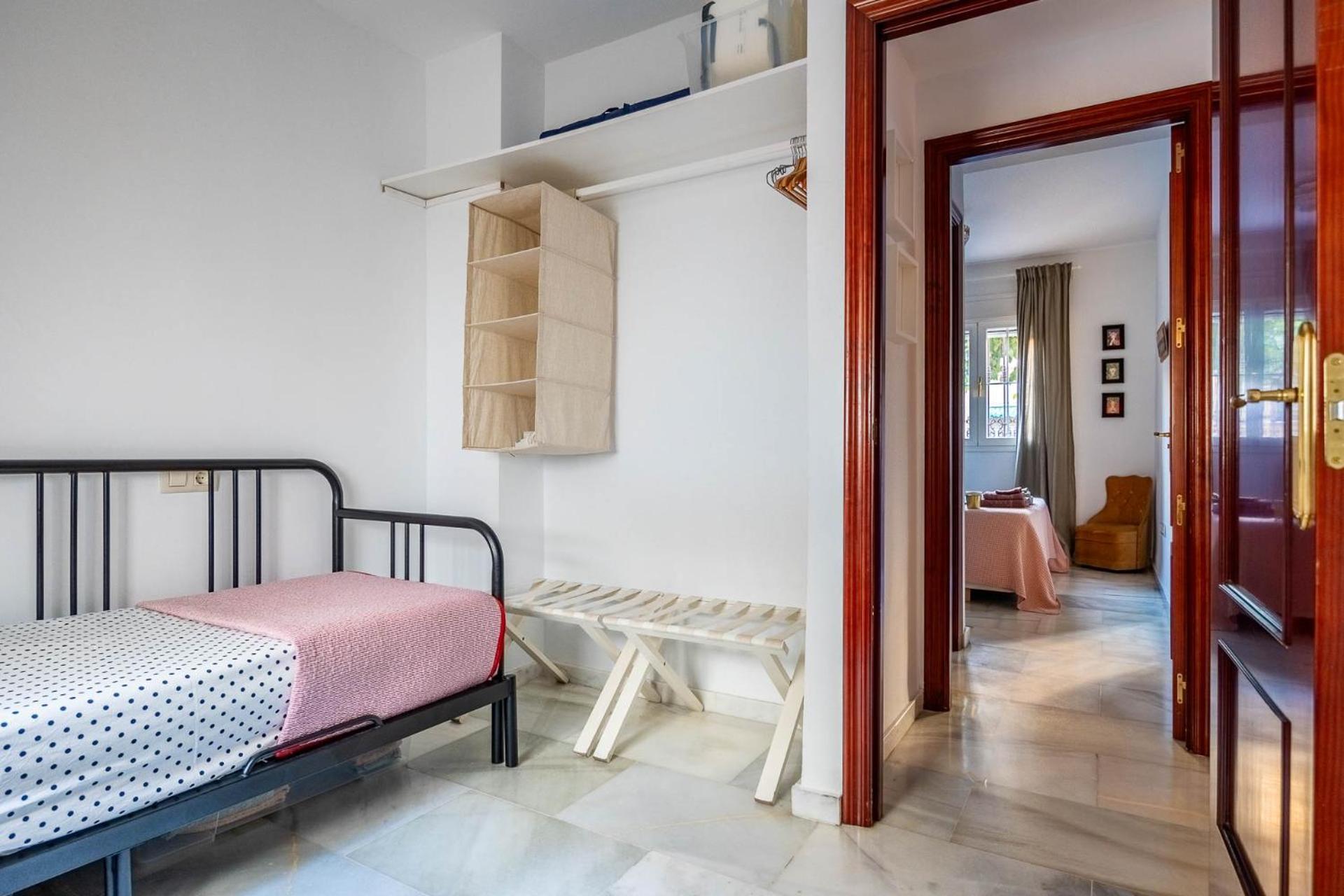 Piso Con Patio Privado Y Parking Nervion Sevilla Buitenkant foto
